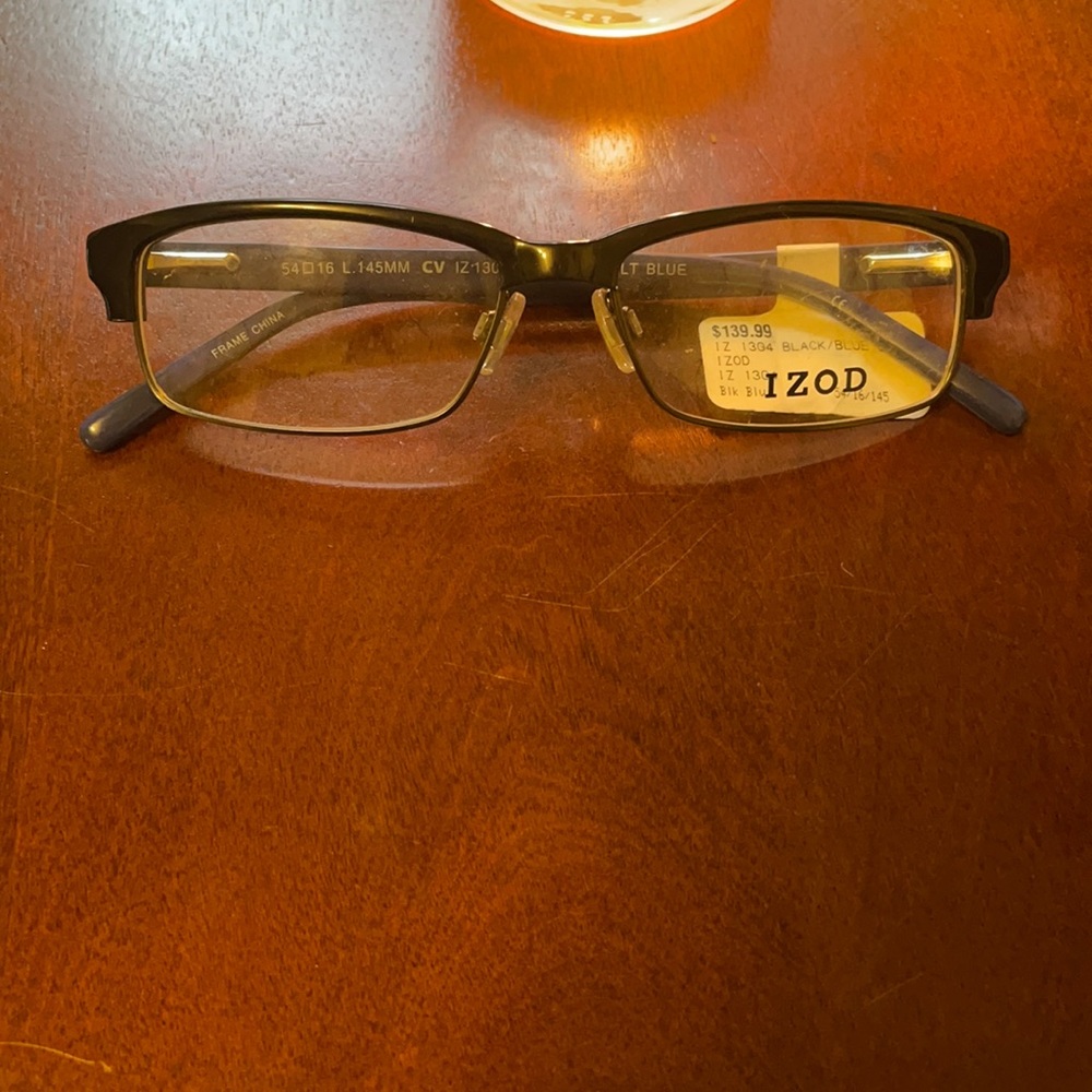IZOD glasses